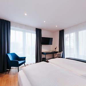Comfort Zimmer mit Kingsize-Bett